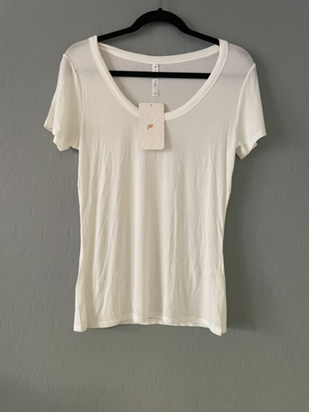 Fabletics Jess Ribbed Knit S/S T-Shirt White Sz L/10 NWT Flaw